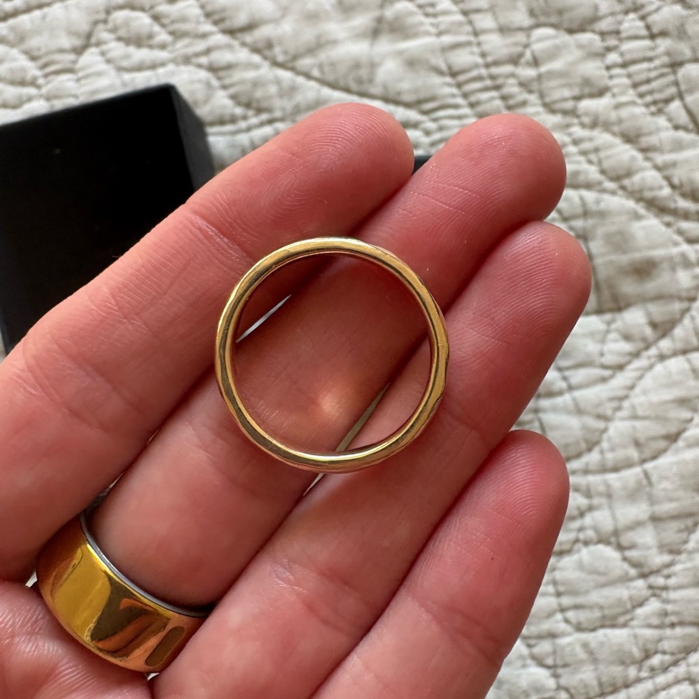 Catbird Handmade in Brooklyn Men’s Wedding Band - 14k gold - 7 grams